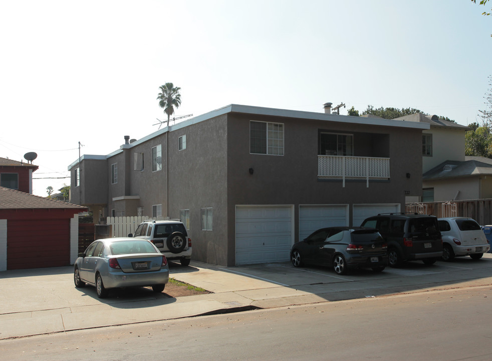 722 Cedar St in Santa Monica, CA - Building Photo