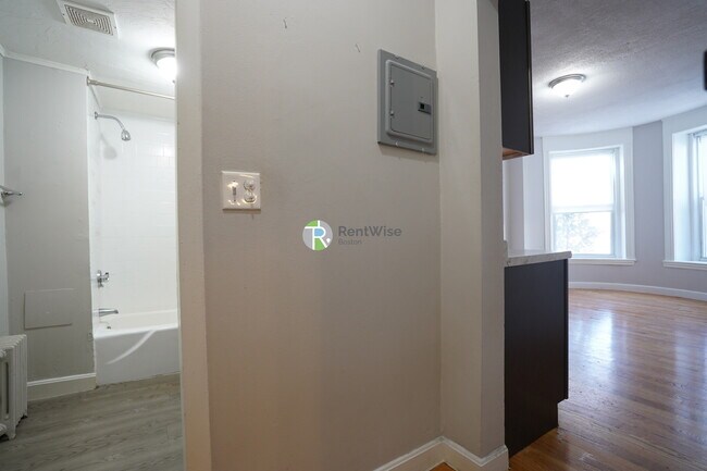 property at 1124 Commonwealth Ave