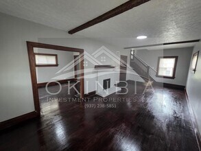 713 W Hillcrest Ave in Dayton, OH - Building Photo - Building Photo