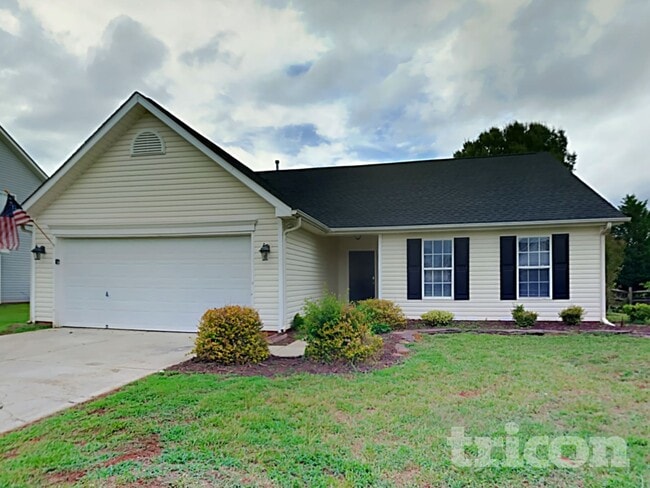 property at 3015 Trellis Ln