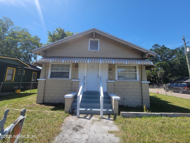 property at 3842 Boulevard
