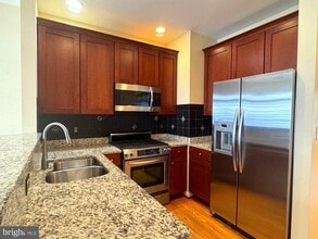 136 Cameron Station Blvd in Alexandria, VA - Building Photo - Building Photo