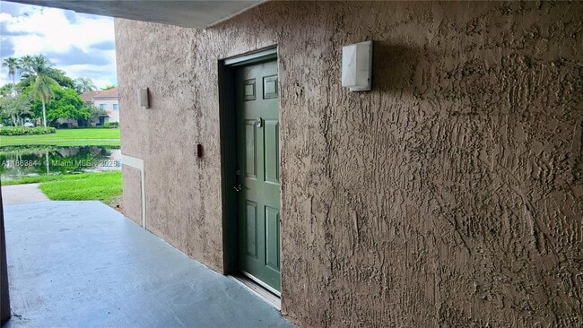 12166 St.Andrews Pl in Miramar, FL - Building Photo - Building Photo