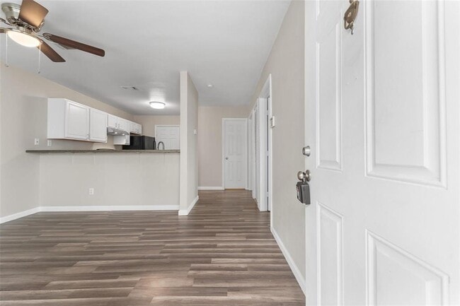 property at 516 Hollyhock st