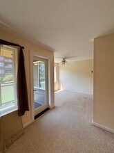 7001 Sand Point Way NE in Seattle, WA - Building Photo - Building Photo