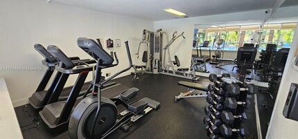 801 NW 47th Ave in Miami, FL - Building Photo - Building Photo