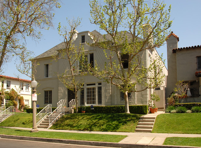 424 N Sycamore Ave in Los Angeles, CA - Foto de edificio - Building Photo