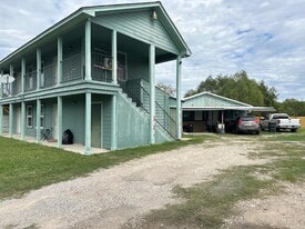 11226 W Jacinto Dr in Houston, TX - Building Photo