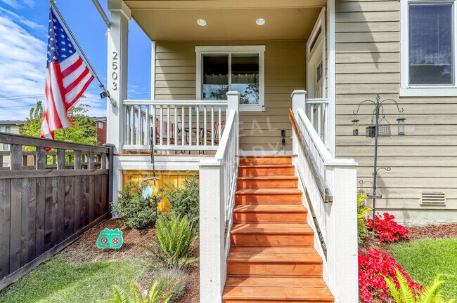 2503 Filbert Ave in Bremerton, WA - Building Photo - Building Photo