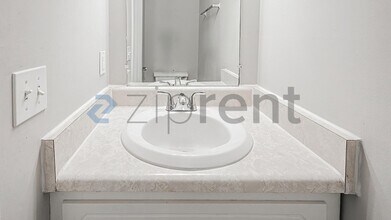 815 Golf View Pl in Clarksville, TN - Building Photo - Building Photo