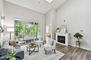 8550 Touchton Rd in Jacksonville, FL - Building Photo