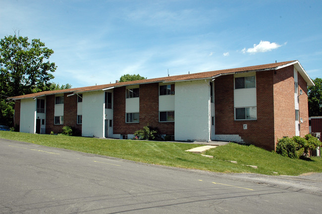 Blue Manor in Middletown, NY - Foto de edificio - Building Photo