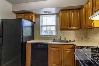11912 Tarragon Rd in Reisterstown, MD - Building Photo - Building Photo