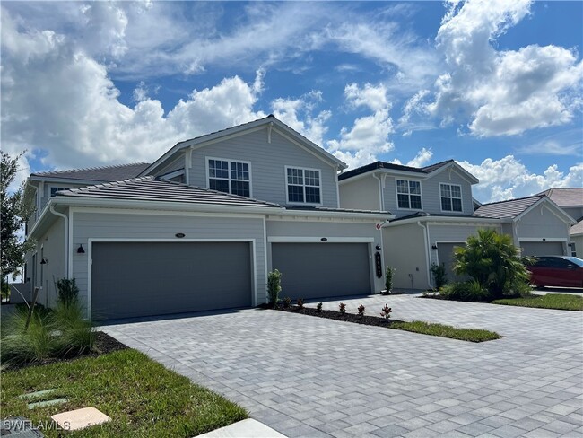 5692 Melbourne Ct in Ave Maria, FL - Foto de edificio - Building Photo