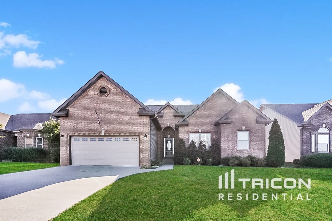 1430 Raven Rd in Clarksville, TN - Building Photo