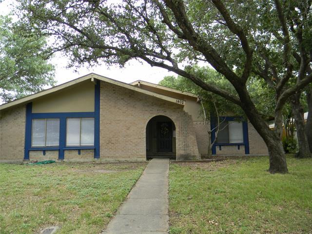 property at 1402 Forestglen Dr