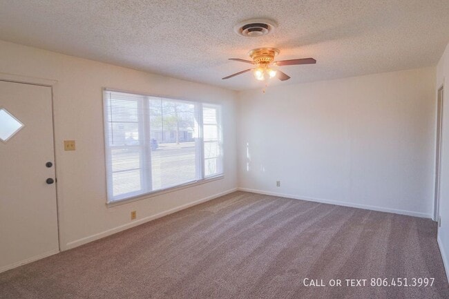 3012 49th St in Lubbock, TX - Building Photo - Building Photo