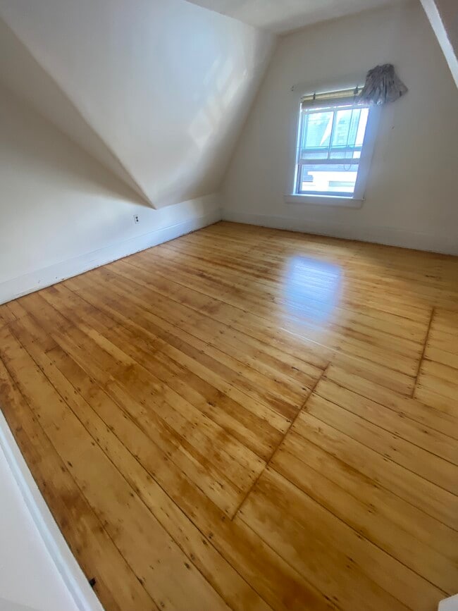 55 Rindge Ave, Unit 1 in Cambridge, MA - Building Photo - Building Photo