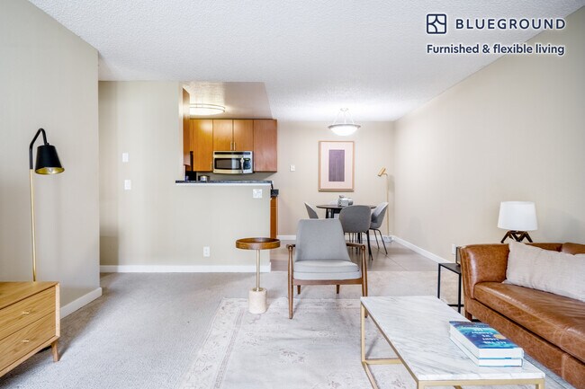 1050 Benton St, Unit FL2-ID390 in Santa Clara, CA - Building Photo - Building Photo