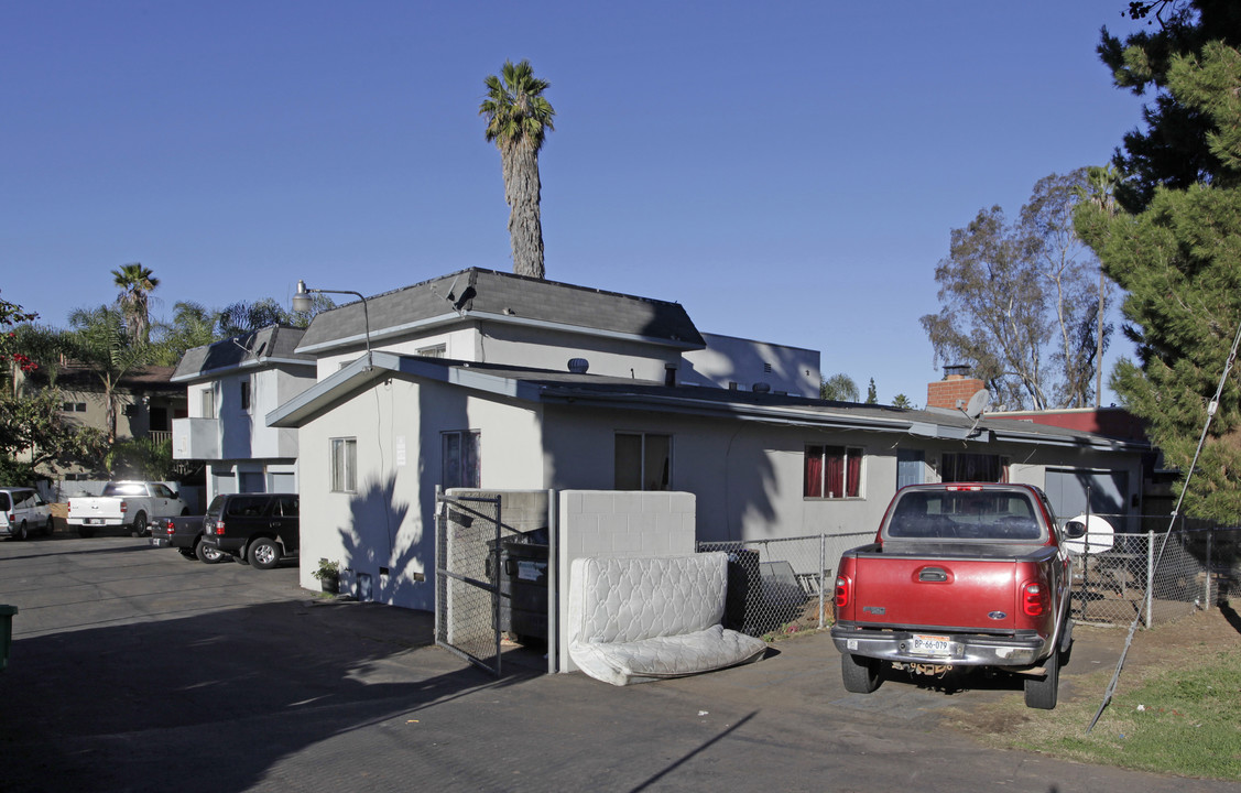 503 N Grape St in Escondido, CA - Building Photo