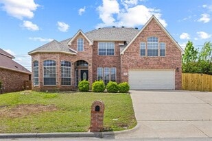 1904 Meera Ln in Mansfield, TX - Building Photo