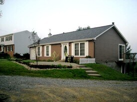 305 Furnace Dr, Unit 305B in Zelienople, PA - Building Photo