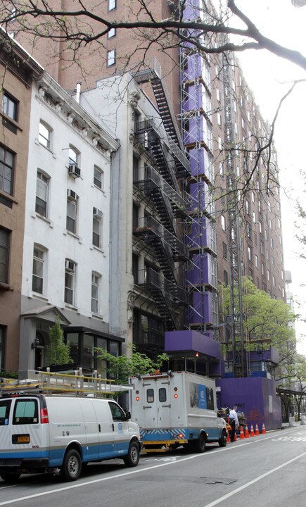 Co-Op in New York, NY - Building Photo