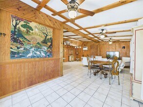 713 6th St in San Leon, TX - Building Photo - Building Photo