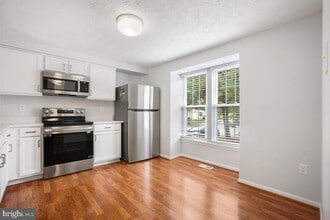 529 Coral Reef Dr in Gaithersburg, MD - Foto de edificio - Building Photo