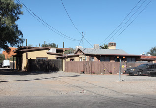 3245-3261 N Geronimo Ave in Tucson, AZ - Building Photo - Building Photo