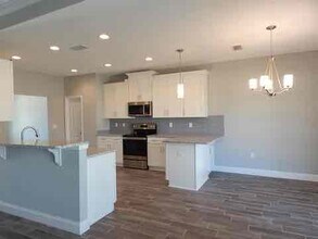 4706 Chanson Crossing in Crestview, FL - Building Photo - Building Photo