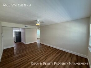 6658 5th Ave N in St. Petersburg, FL - Building Photo - Building Photo