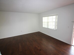 4205 Oak Terrace Dr in Greenacres, FL - Building Photo - Building Photo