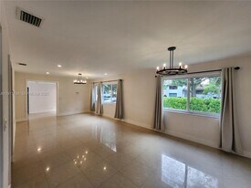 12535 NE Miami Pl in North Miami, FL - Building Photo