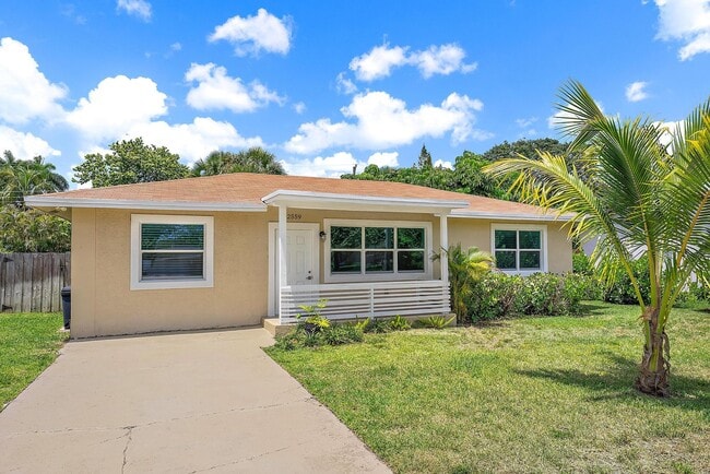 2559 Conroy Dr in West Palm Beach, FL - Building Photo - Building Photo