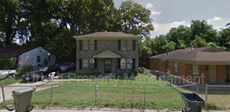 390 Laclede Ave in Memphis, TN - Building Photo