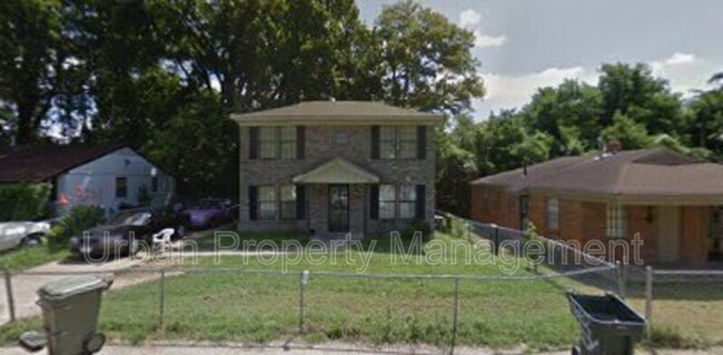 property at 390 Laclede Ave