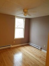 94 1st St, Unit 94 first st. Lowell MA in Lowell, MA - Building Photo - Building Photo