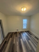 723 W Armstrong Ave in Peoria, IL - Building Photo - Building Photo