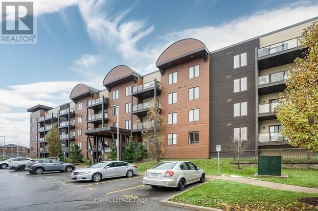 property at 720 Yonge St