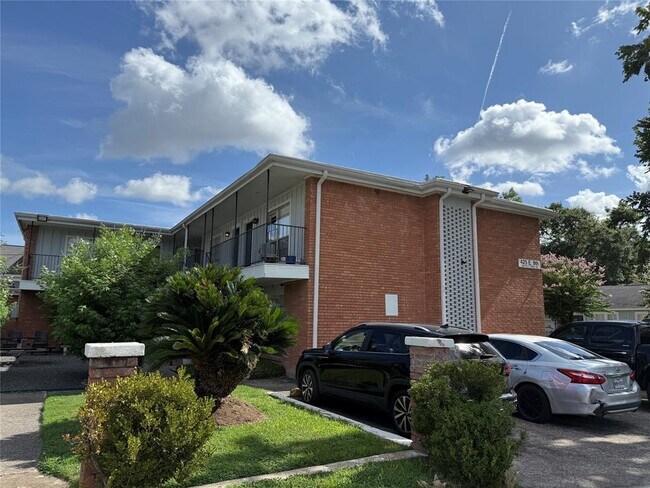 425 E 9th St in Houston, TX - Building Photo - Building Photo