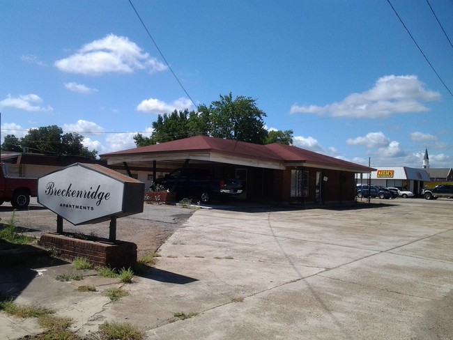 Breckenridge Apartments in Hope, AR - Building Photo - Building Photo