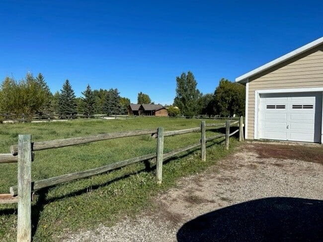 53 Sherri View Dr in Sheridan, WY - Building Photo - Building Photo