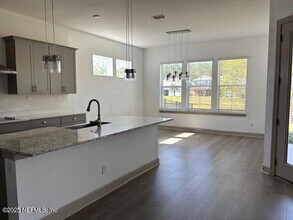 982 Oakland Hills Ave in Middleburg, FL - Building Photo - Building Photo