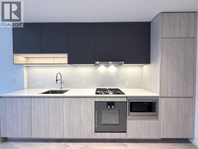 6500 Minoru Blvd in Richmond, BC - Building Photo - Building Photo