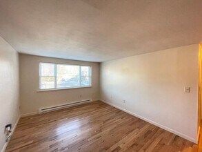 183 Loudon Rd in Concord, NH - Building Photo - Building Photo