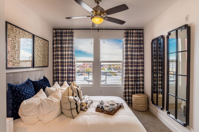 Point 21 in Denver, CO - Building Photo - Building Photo