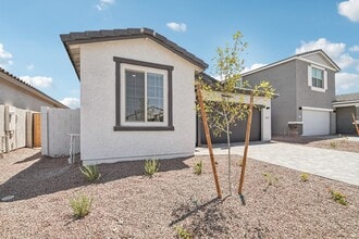 18259 La Senda Dr W in Surprise, AZ - Building Photo - Building Photo