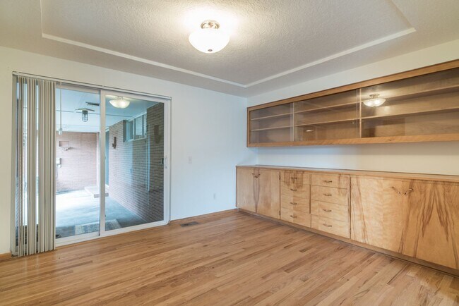 515 SE 12th Ave in Hillsboro, OR - Building Photo - Building Photo