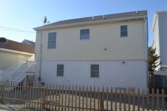 213 Sheridan Ave in Seaside Heights, NJ - Building Photo - Building Photo